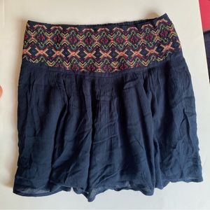 American Eagle Embroidered Skirt (M)
